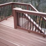 Deciding Between Framed and Frameless Railings